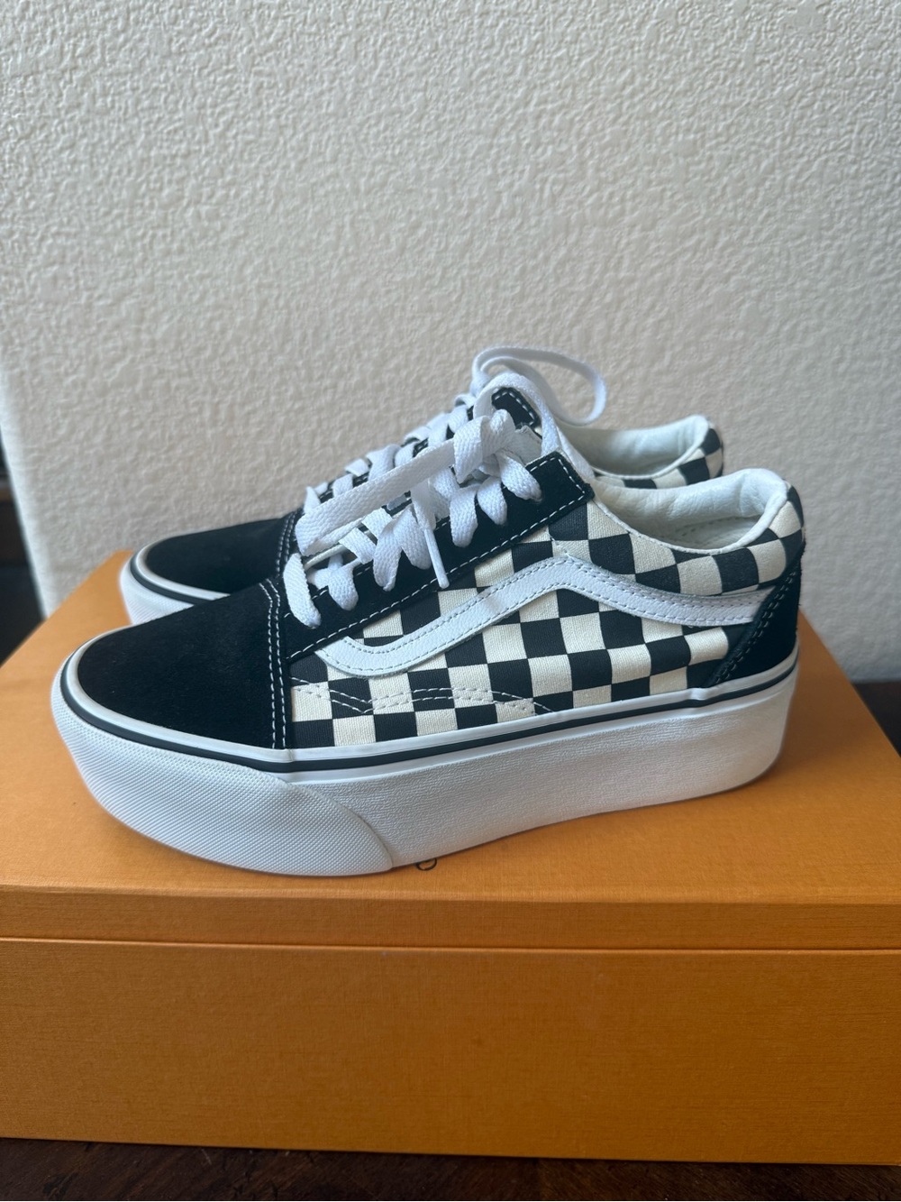 Vans Old Skool Stackform Checkerboard Platform Sneakers Women’s 5.5 Men’s 4 EUC - Picture 3 of 12